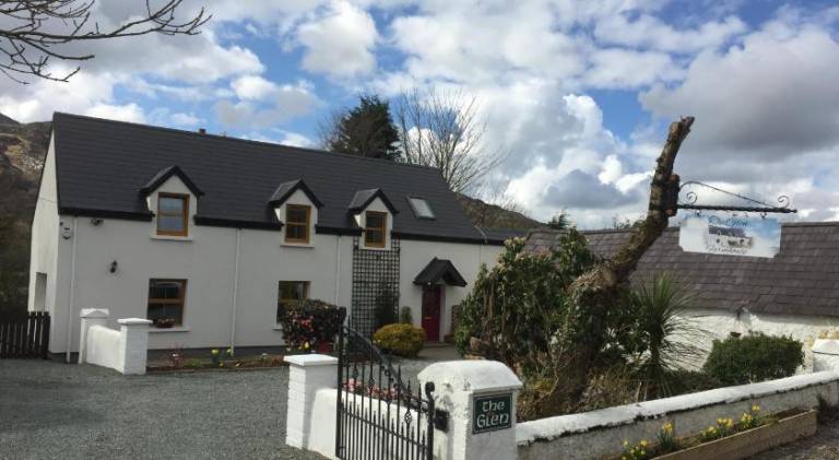 The Glen Farmhouse