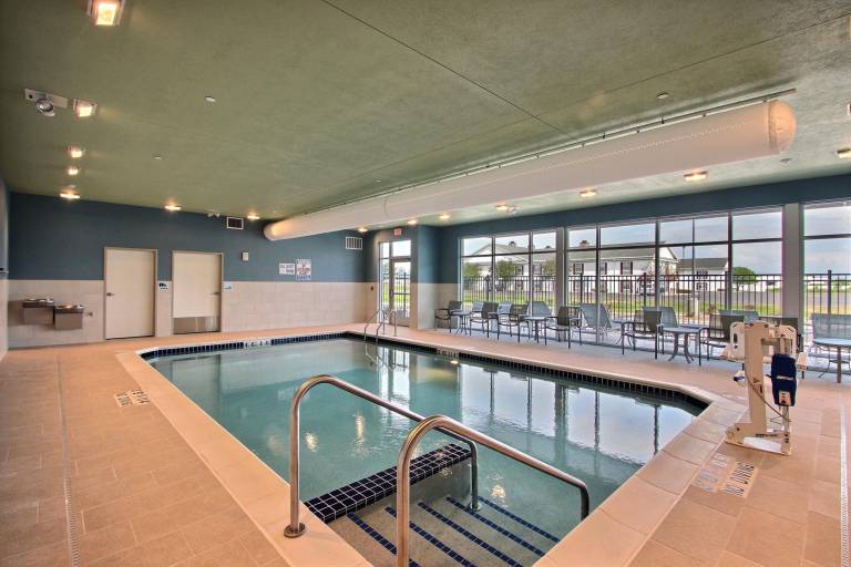 Holiday Inn Express & Suites Fond Du Lac By IHG — photo 3