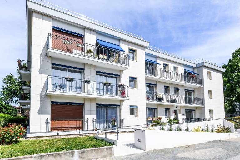 Appartement  Rueil-Malmaison