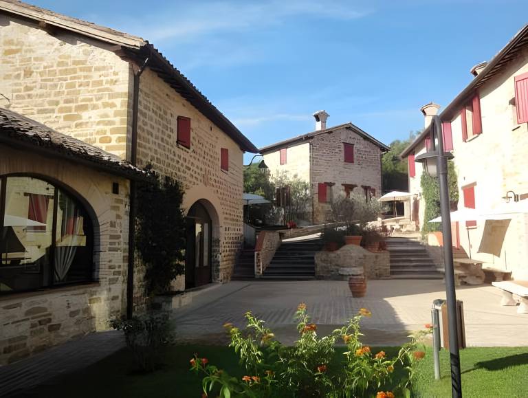Pleasant farm with sauna, pool & jacuzzi | Pets allowed in Gubbio