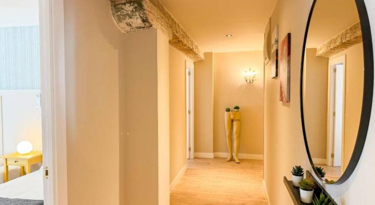 Holiday apartment | Near Cathedral-Basilica of Our Lady of the Pillar — photo 4