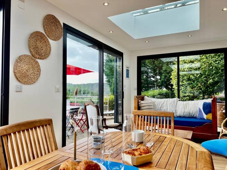 Vacation home with garden, barbecue & patio — photo 3