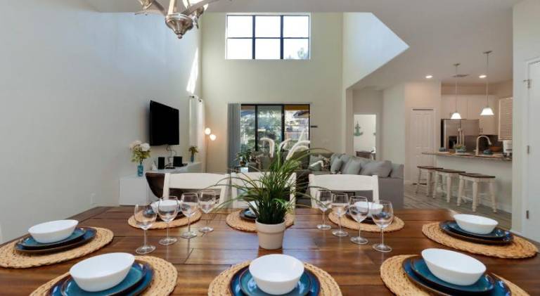 Vacation home with pool & hot tub in Cham