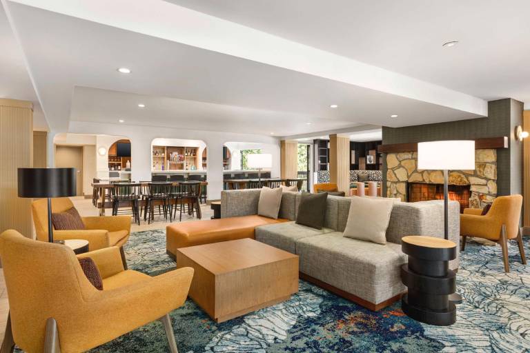 Hilton Garden Inn Monterey — photo 3