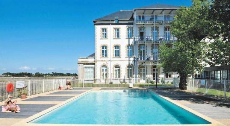 Holiday apartment with pool — photo 3