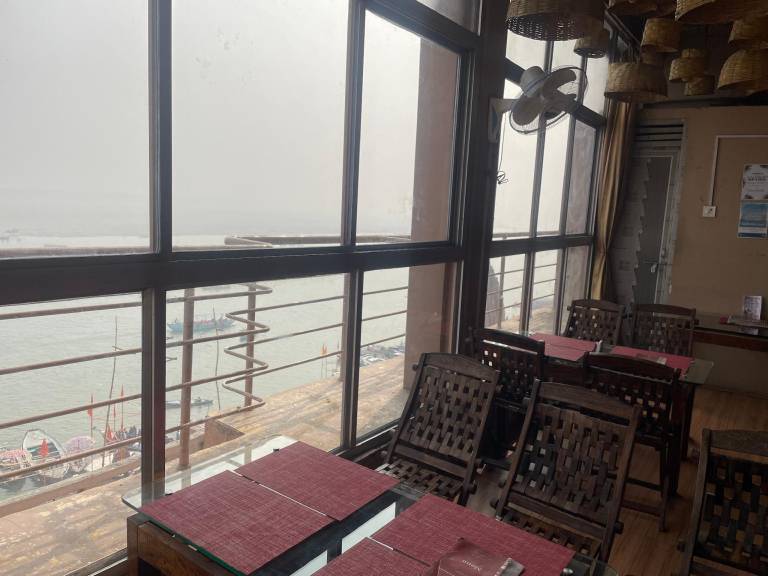 Shri Guest House and Roof Top Resturant — photo 4