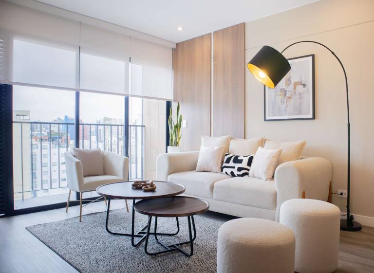 w Amazing 3BR w Balcony in Miraflores