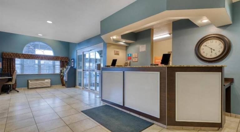 SureStay Plus by Best Western Buckhannon — photo 3