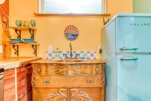 Sweet Sunshine Suite- Artistic, cozy, and colorful — photo 3