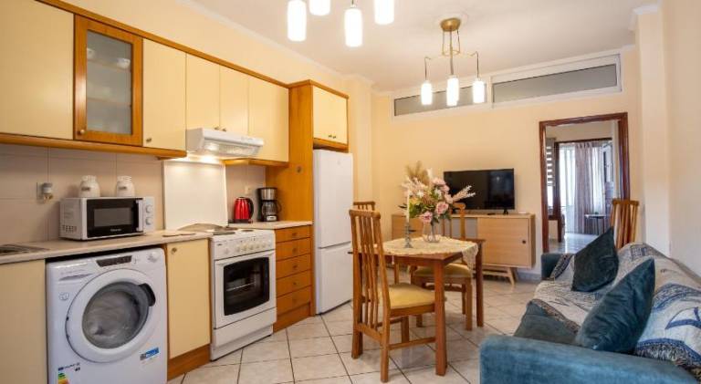 Rental apartment with 2 rooms for 3 persons in Samos