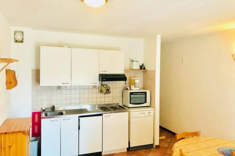 Rental apartment with 2 rooms for 8 persons — photo 5