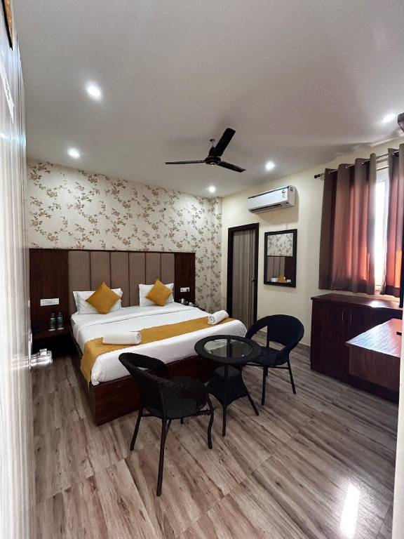 Aries Inn