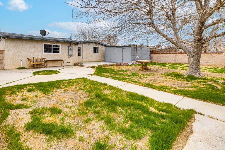 Work, Play & Relax: Home w/ Yard in Lancaster! — photo 3