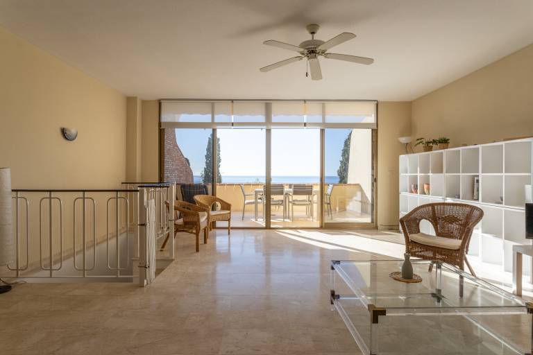 Fully equipped pleasant apartment with pool, yard & patio | Sea view | Close to the beach | Pets are welcome — photo 4