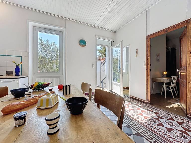 Fully equipped charming house with garden, terrace & grill | Pet-friendly — photo 4