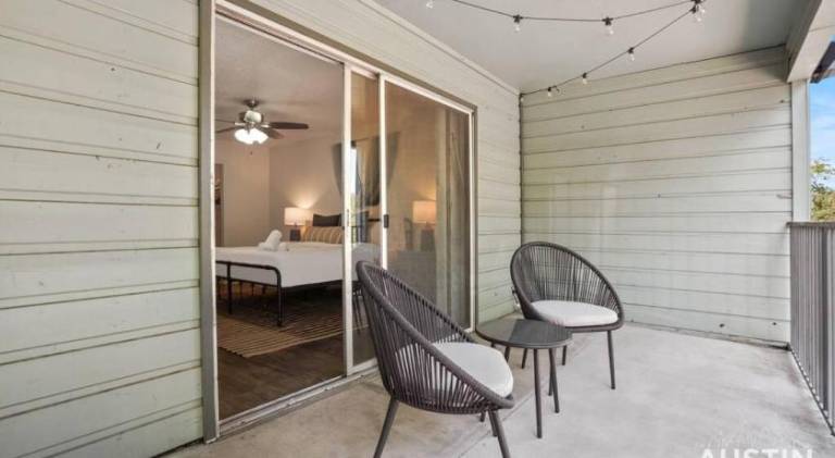 Beautiful rental apartment | Perfect for remote work | Pet-friendly — photo 3