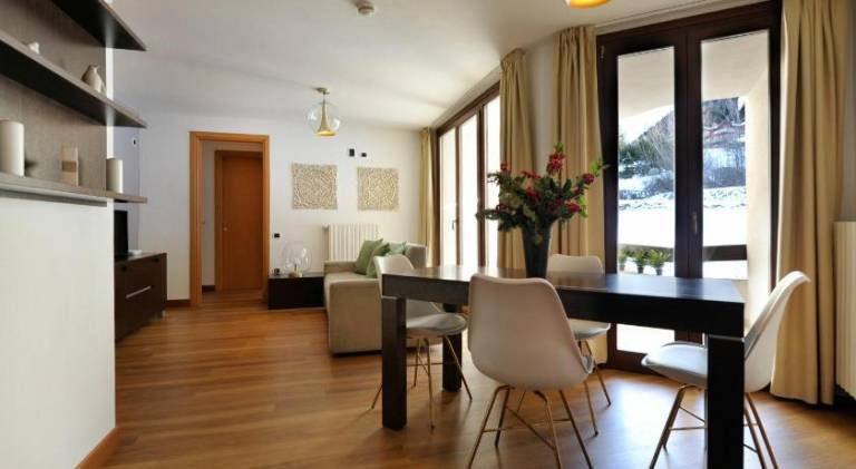 Pleasant vacation home with yard | Close to the ski | Pets are welcome — photo 3