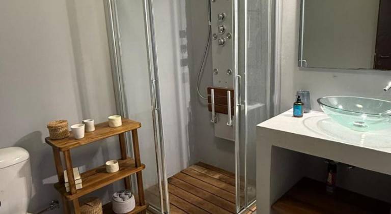 Villa with pool | Pet-friendly — photo 2