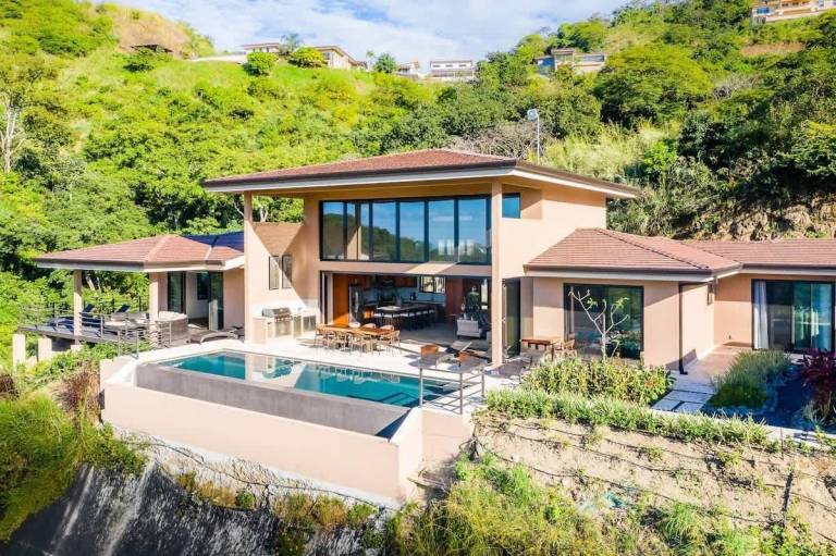 House  Playa Flamingo