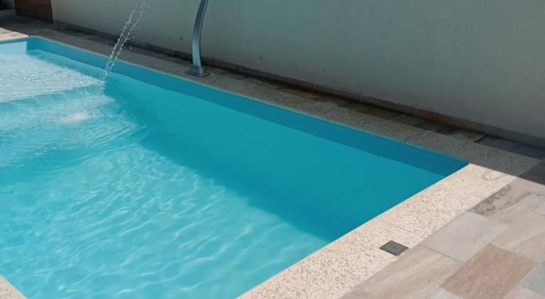 Vacation home with pool in Pindamonhangaba
