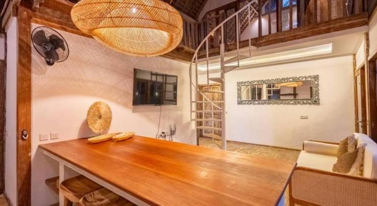 Villa with yard, patio & private pool | Perfect for remote work — photo 4