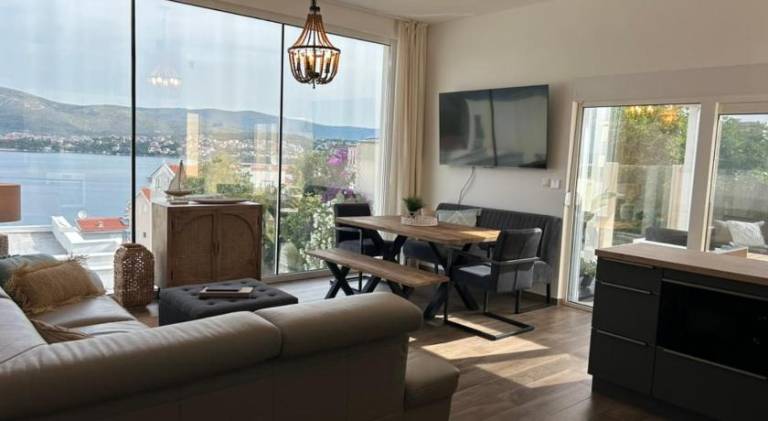 Villa Sofrania- Panoramic Views, Pool, Hot Tub, Location! — photo 2