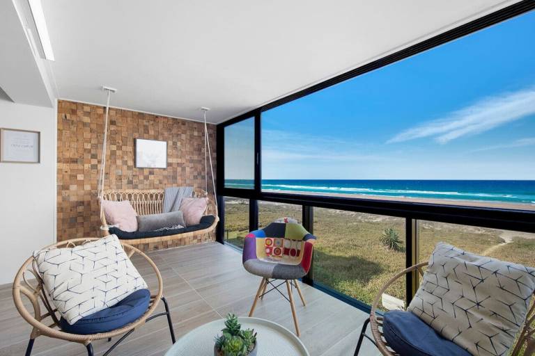 Apartment Surfers Paradise