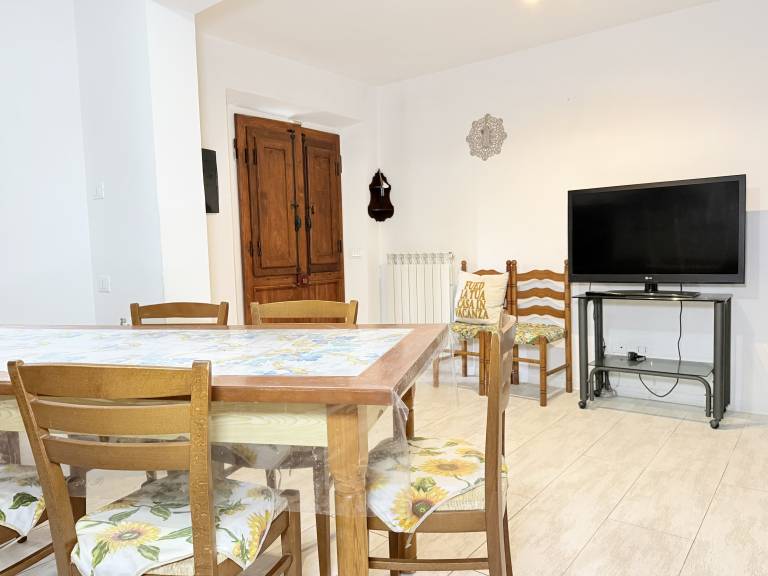 Rental apartment with garden — photo 5
