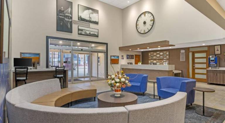 Best Western Plus Pembina Inn & Suites — photo 3
