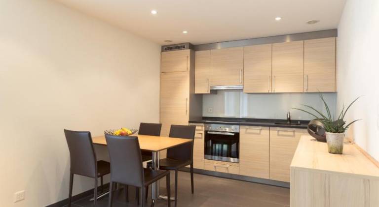 Fully equipped wonderful apartment with sauna, yard & patio | Suitable for remote work | Dogs allowed — photo 4