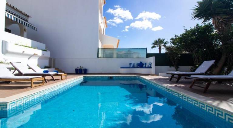 Fully equipped wonderful villa with private pool, garden & grill | Suitable for remote work | Pets are welcome — photo 2
