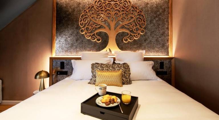 Logis Hotel Jeanne & Jules Hotel Spa et Restaurant in Rostrenen