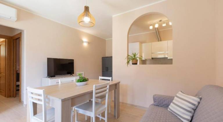Rental apartment with yard in Capoliveri