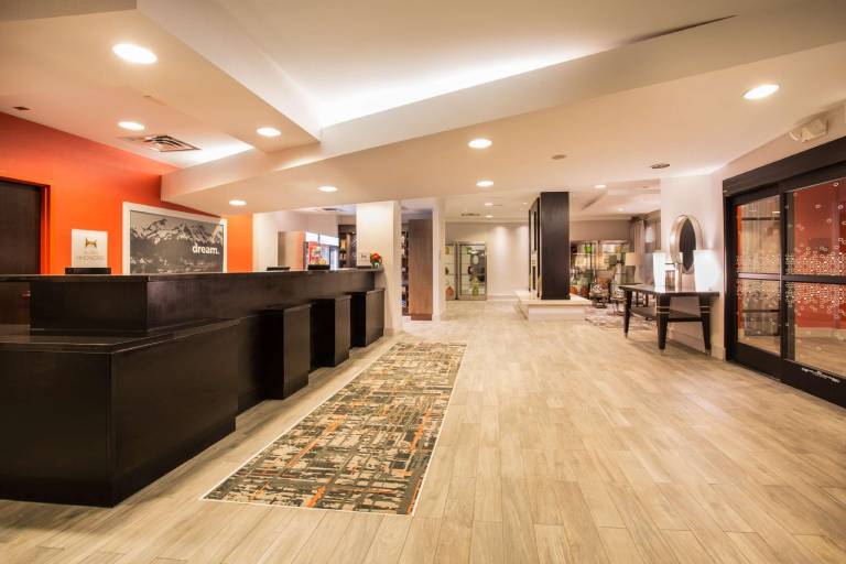 Hampton Inn & Suites Denver-Downtown — photo 3
