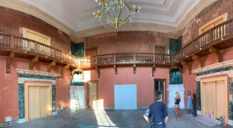PALAIS LUMIERE: La ''Chambre Blanche'' — photo 4