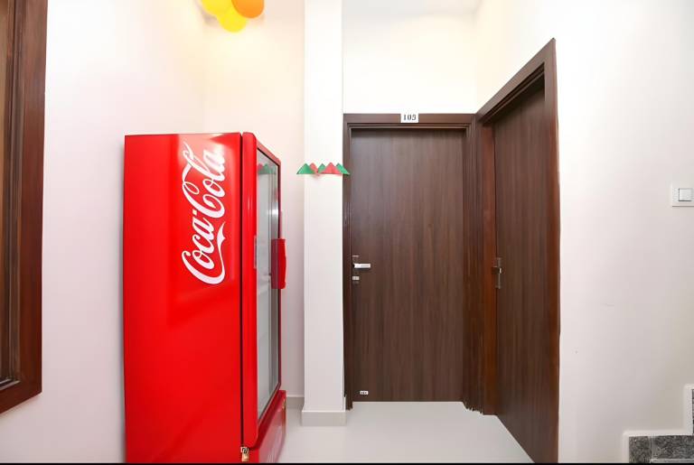 Forever inn hotel near golden temple — photo 2