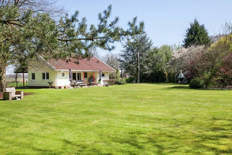 Ferienhaus mit Grill, Garten und Terrasse | Naturblick