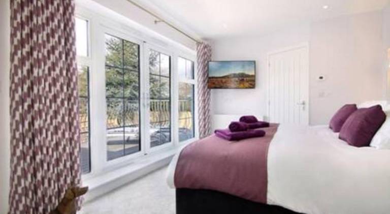 House with pool & jacuzzi | Pet-friendly — photo 2