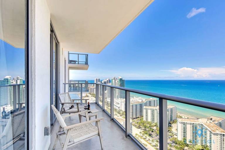 Apartment  Hollywood Beach