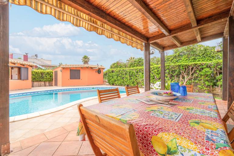 Fully equipped villa with fast internet, terrace & private pool | Sea view | Beach nearby | Good for workation | Pets are welcome — photo 2