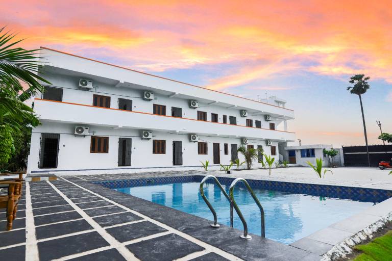 La Piscine Farm House in Vanur