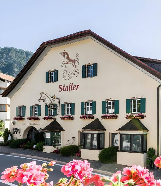 Romantik Hotel & Restaurant Stafler in Campo di Trens