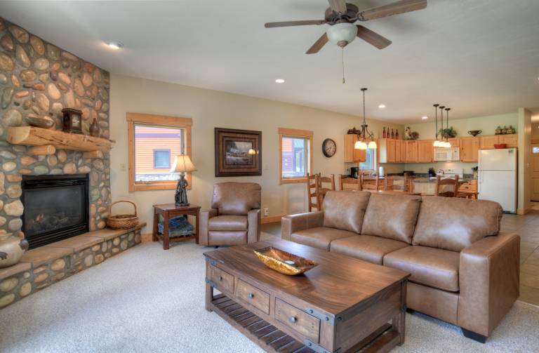 New Listing! Discount Golf Privileges - 20 Mins to Wolf Creek Ski — photo 3