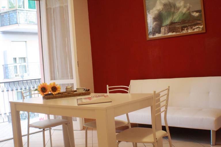 Rental apartment with fast internet | City view in Loano