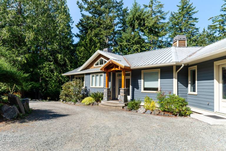 House  Sooke