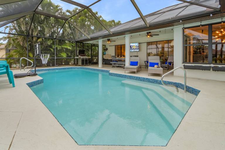 Captivating Paradise, Pool Table, Tiki Hut, Kayak - Cape Sunset Villa - Roelens — photo 2