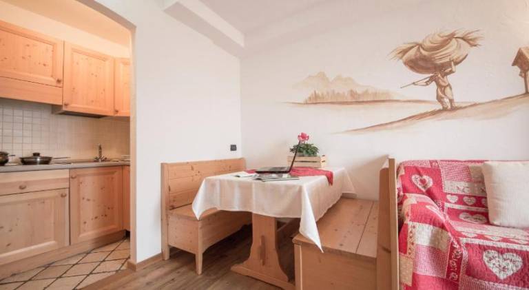Serviced apartment with yard, sauna & patio | Dogs allowed — photo 5