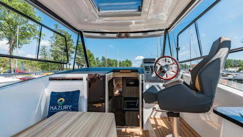 Houseboat Pierkunowo