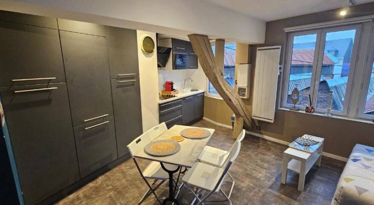 Apartment with 1 room for 4 persons in Rouen