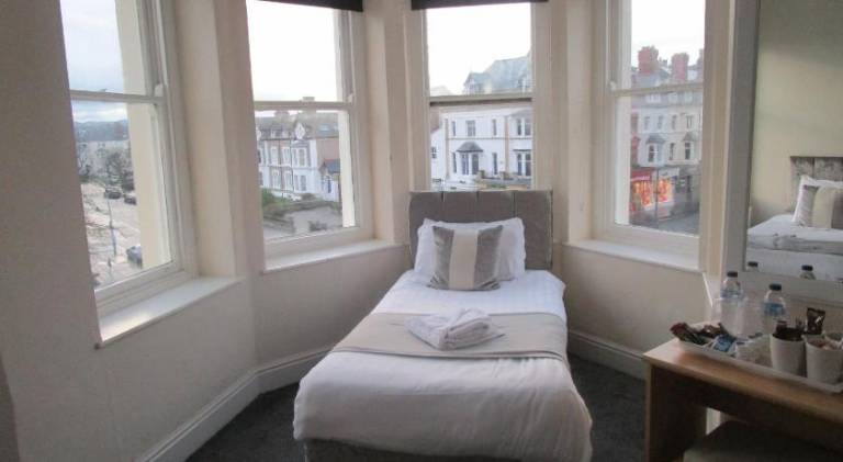 The New Alexandra Hotel — photo 2